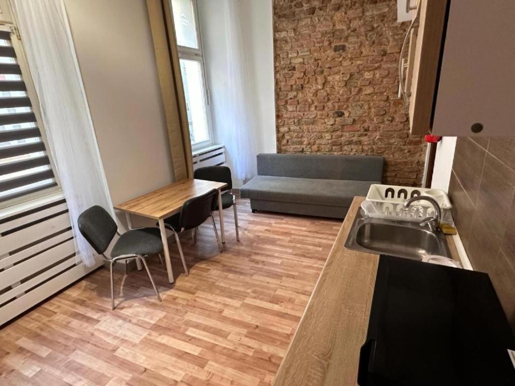 Apartament Golebia Plus Poznan Exterior photo